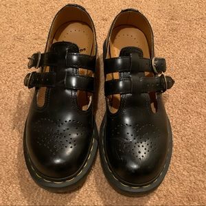 Doc martens Mary Jane size 7 US women’s/ uk 5